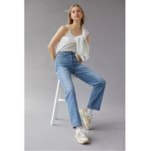 URBAN OUTFITTERS BDG Medium Wash High-Waisted Straight-Leg Stretch Cowboy Jean